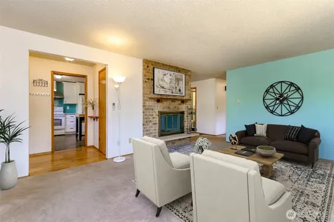 2501 64th Avenue NE Tacoma WA 98422