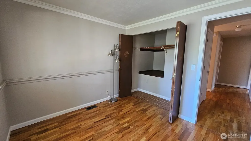 1000 151st Place NE Bellevue WA 98007