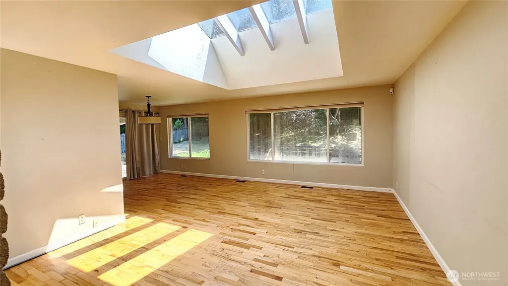 1000 151st Place NE Bellevue WA 98007