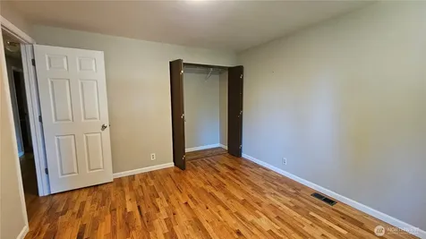 1000 151st Place NE Bellevue WA 98007