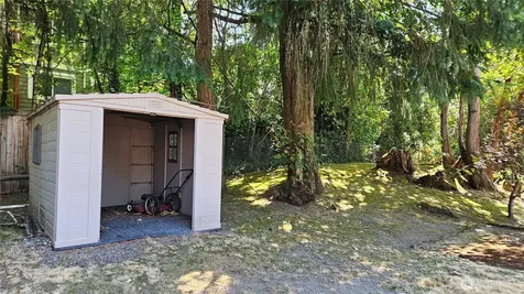 1000 151st Place NE Bellevue WA 98007