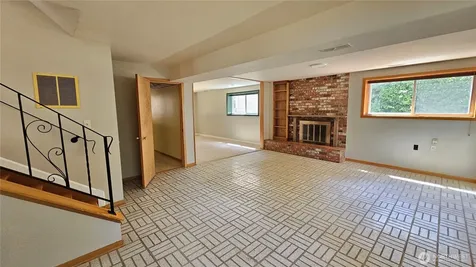 1000 151st Place NE Bellevue WA 98007
