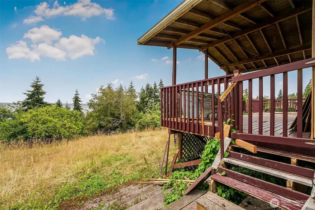 675 Vesper Way Camano Island WA 98282