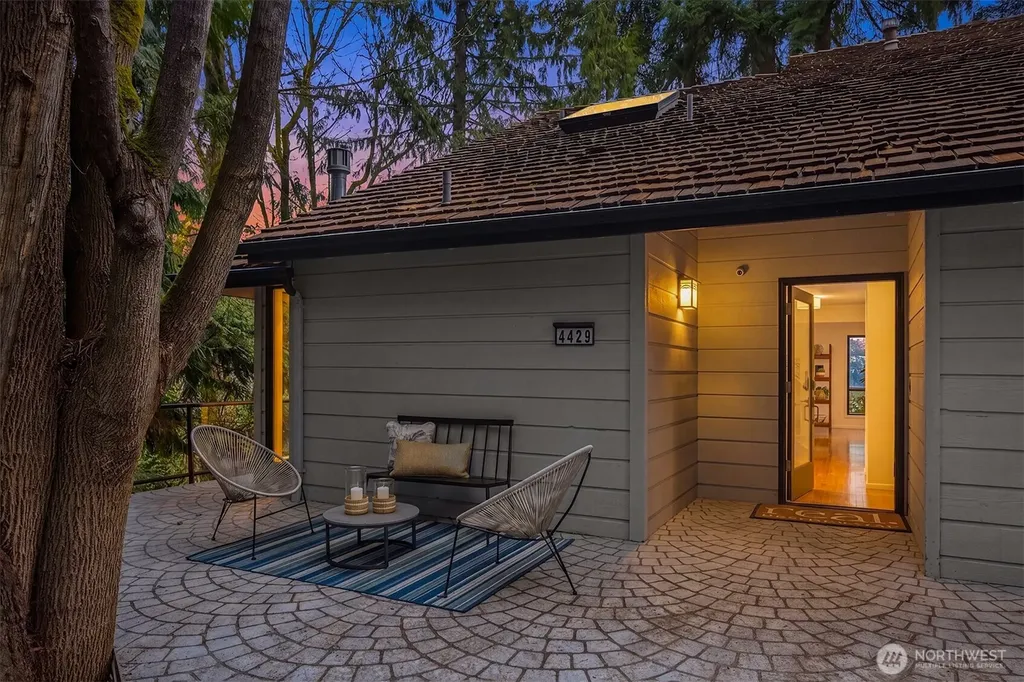 4429 E Mercer Way Mercer Island WA 98040