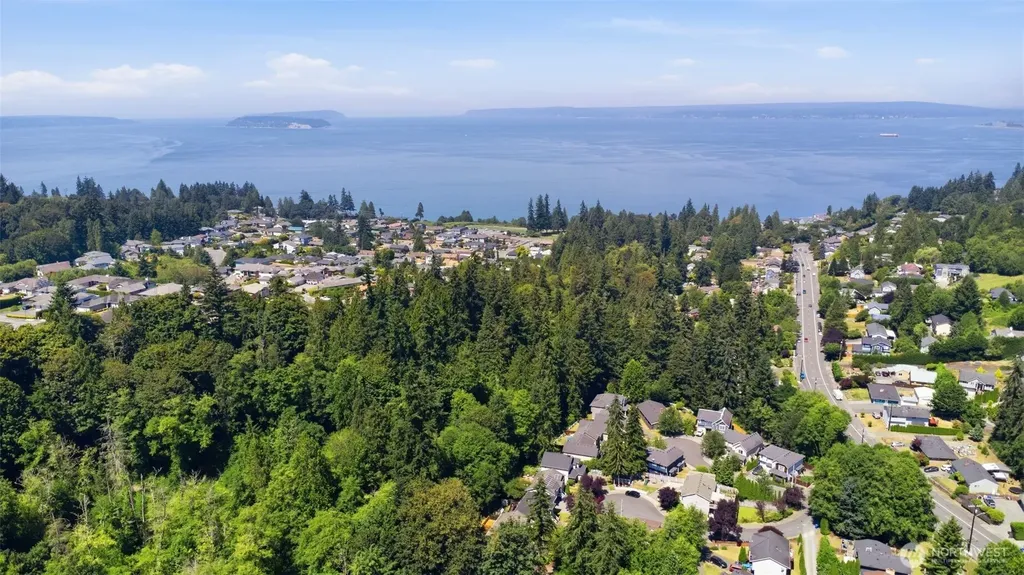 1526 49th Place SW Everett WA 98203