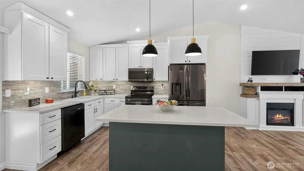 1526 49th Place SW Everett WA 98203