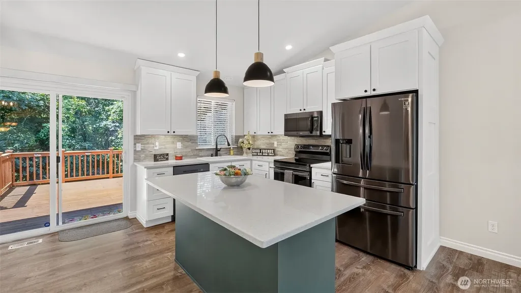 1526 49th Place SW Everett WA 98203
