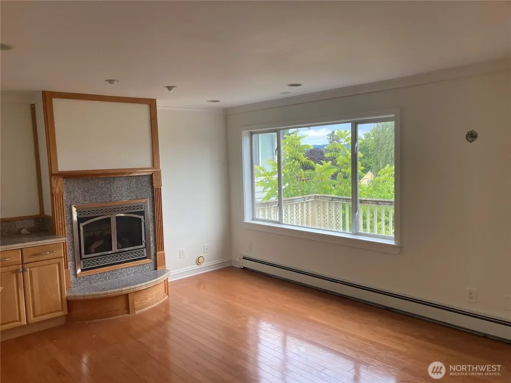 6906 55th Avenue S Seattle WA 98118