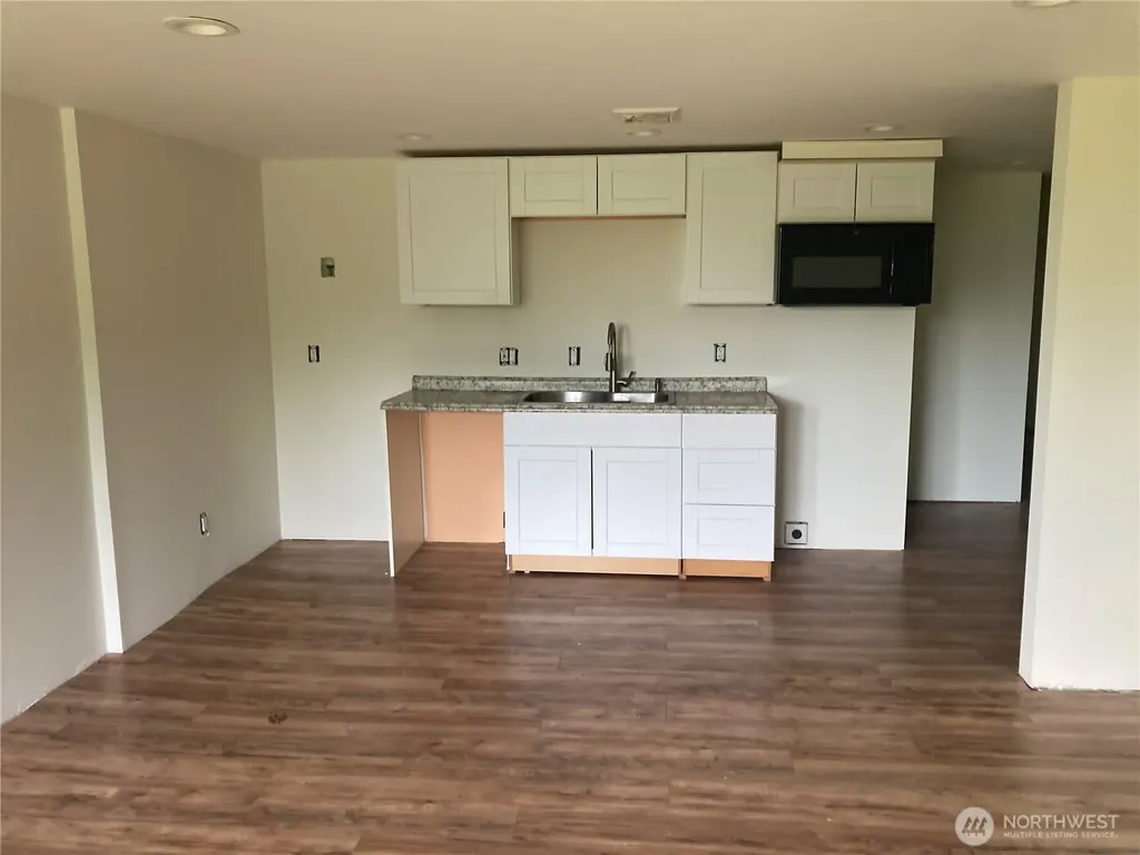 6906 55th Avenue S Seattle WA 98118