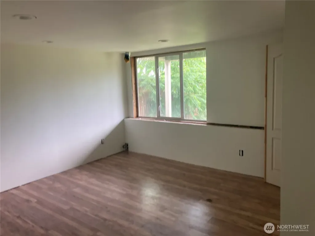 6906 55th Avenue S Seattle WA 98118