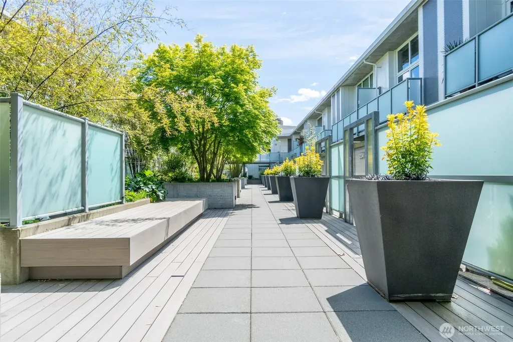 501 Roy Street Seattle WA 98109