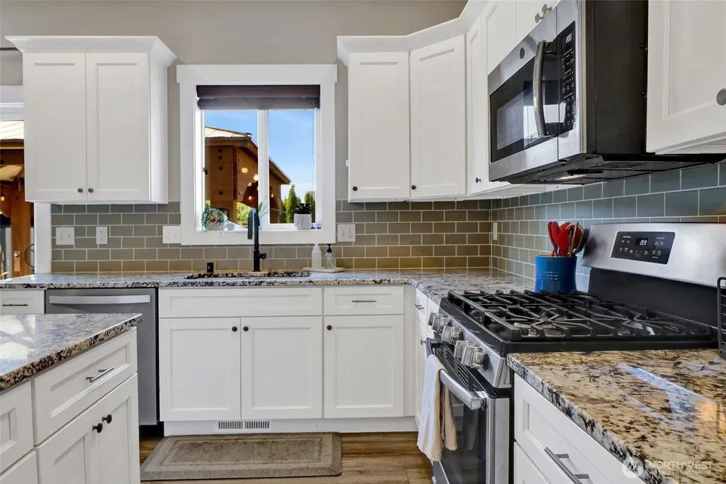 2253 Shea Street Lynden WA 98264