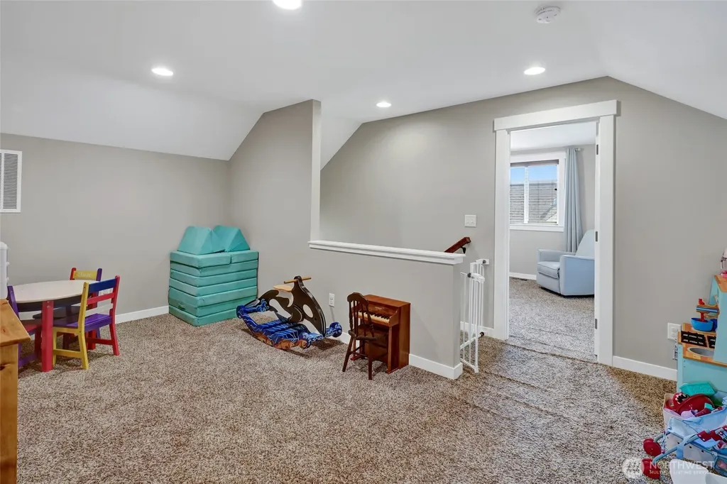 2253 Shea Street Lynden WA 98264