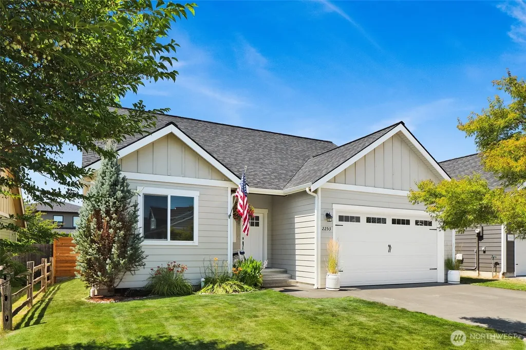 2253 Shea Street Lynden WA 98264