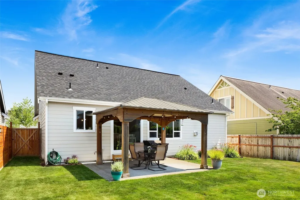 2253 Shea Street Lynden WA 98264