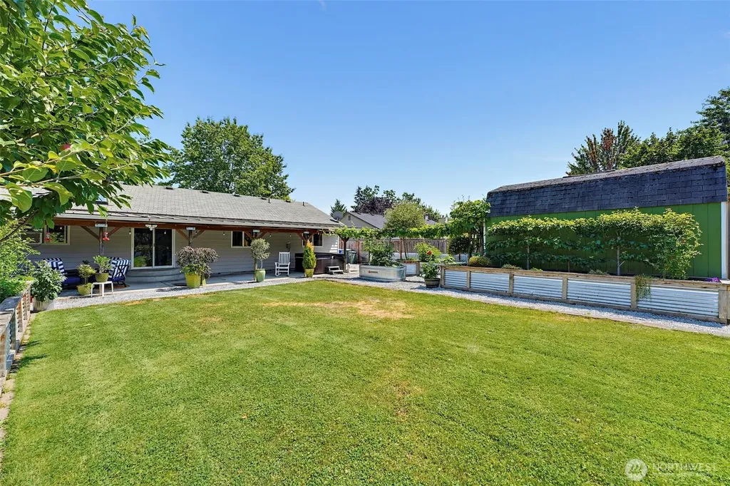 2318 20th Street SE Puyallup WA 98374