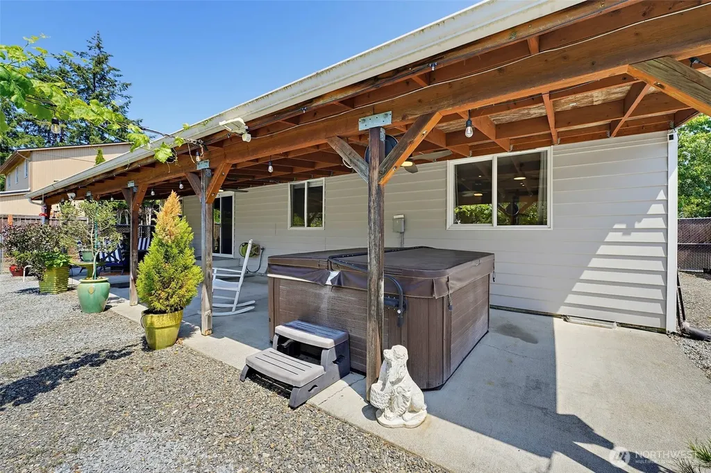 2318 20th Street SE Puyallup WA 98374
