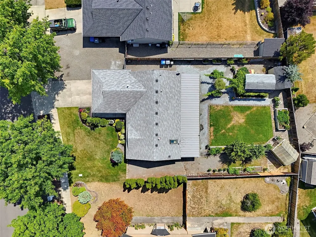 2318 20th Street SE Puyallup WA 98374