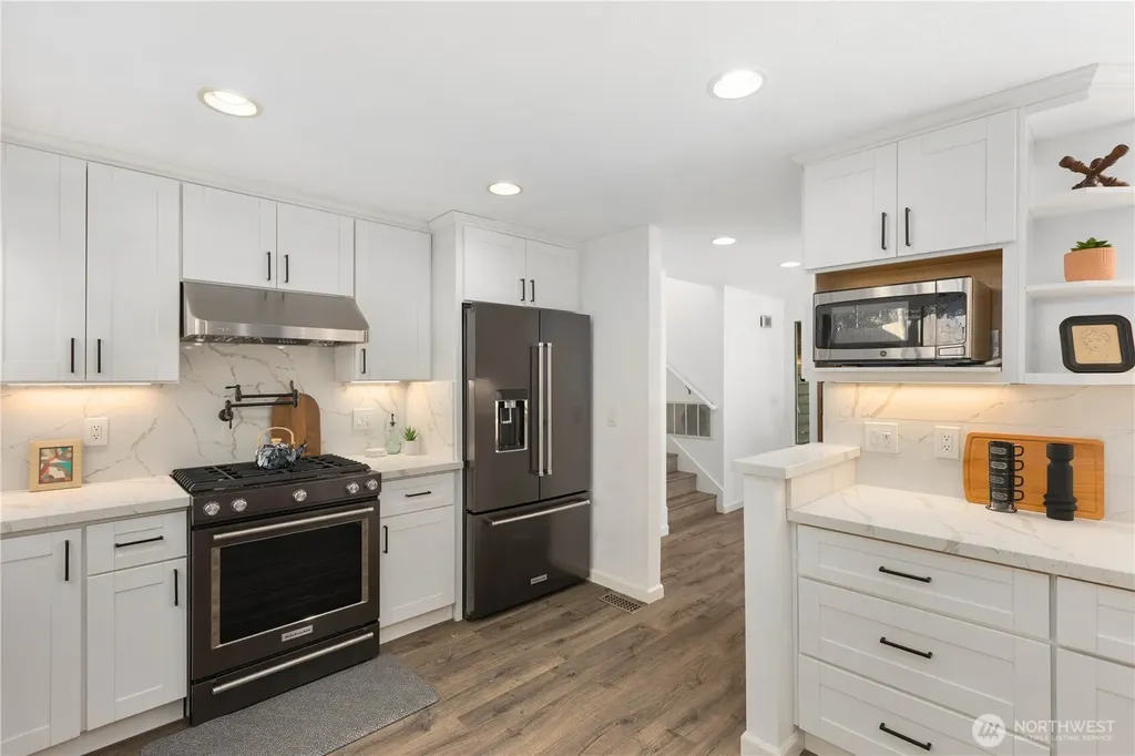 1111 S 27th Place Renton WA 98055