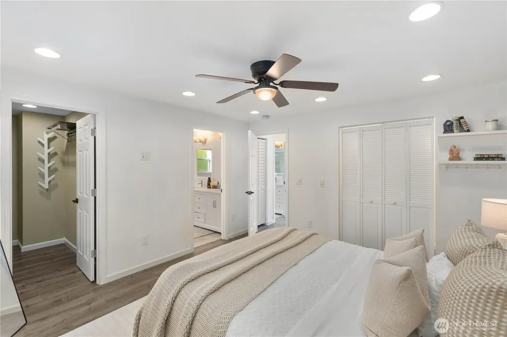1111 S 27th Place Renton WA 98055