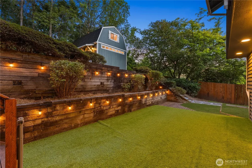 1111 S 27th Place Renton WA 98055