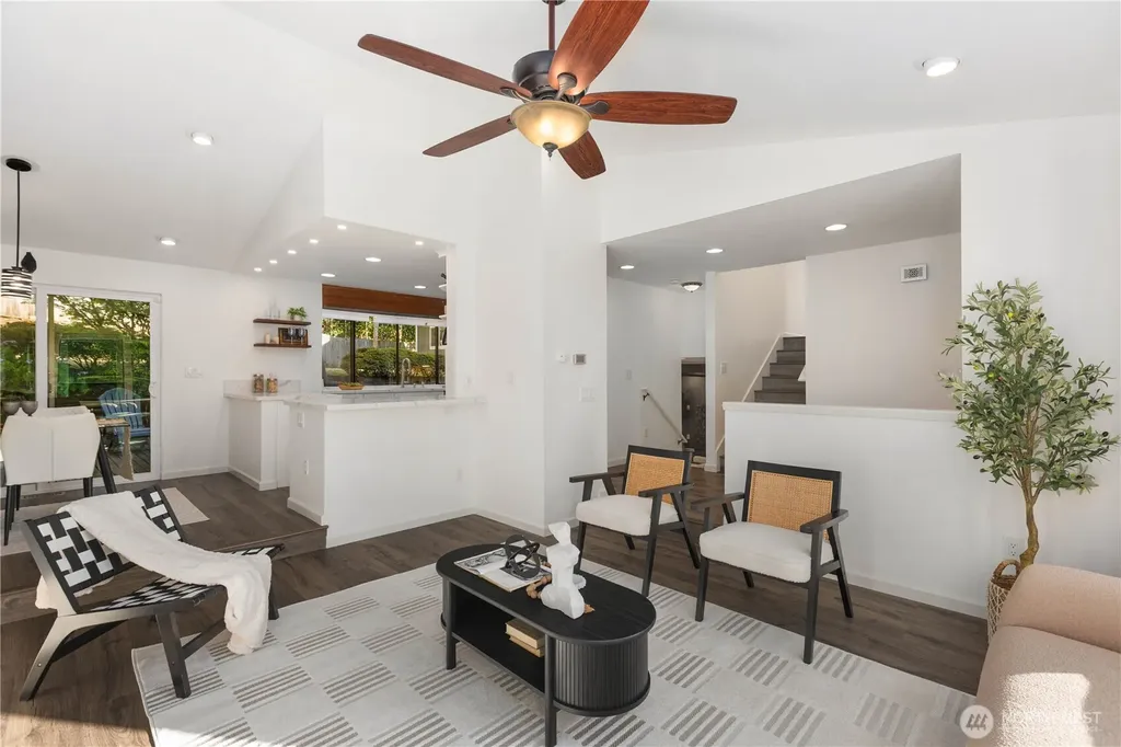 1111 S 27th Place Renton WA 98055