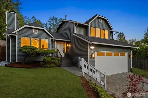 1111 S 27th Place Renton WA 98055