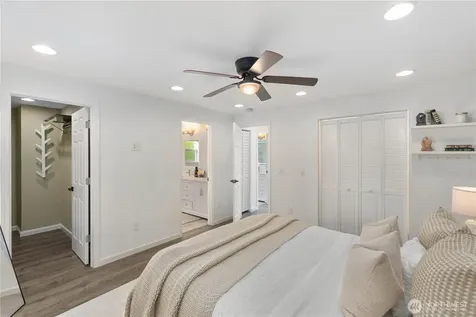 1111 S 27th Place Renton WA 98055