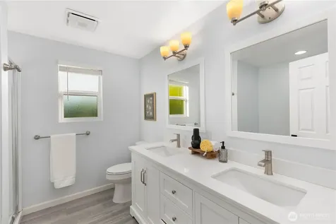 1111 S 27th Place Renton WA 98055