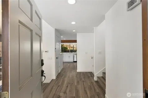 1111 S 27th Place Renton WA 98055