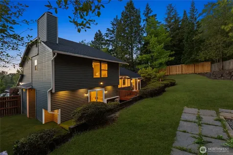 1111 S 27th Place Renton WA 98055