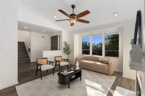 1111 S 27th Place Renton WA 98055