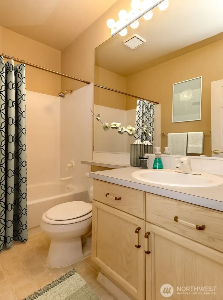 8910 71st Street Ct SW Lakewood WA 98498