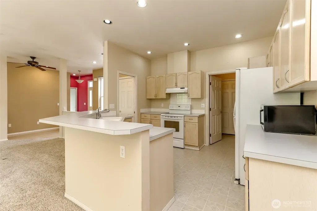 8910 71st Street Ct SW Lakewood WA 98498