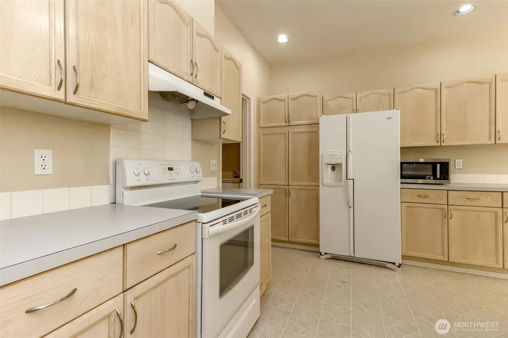 8910 71st Street Ct SW Lakewood WA 98498
