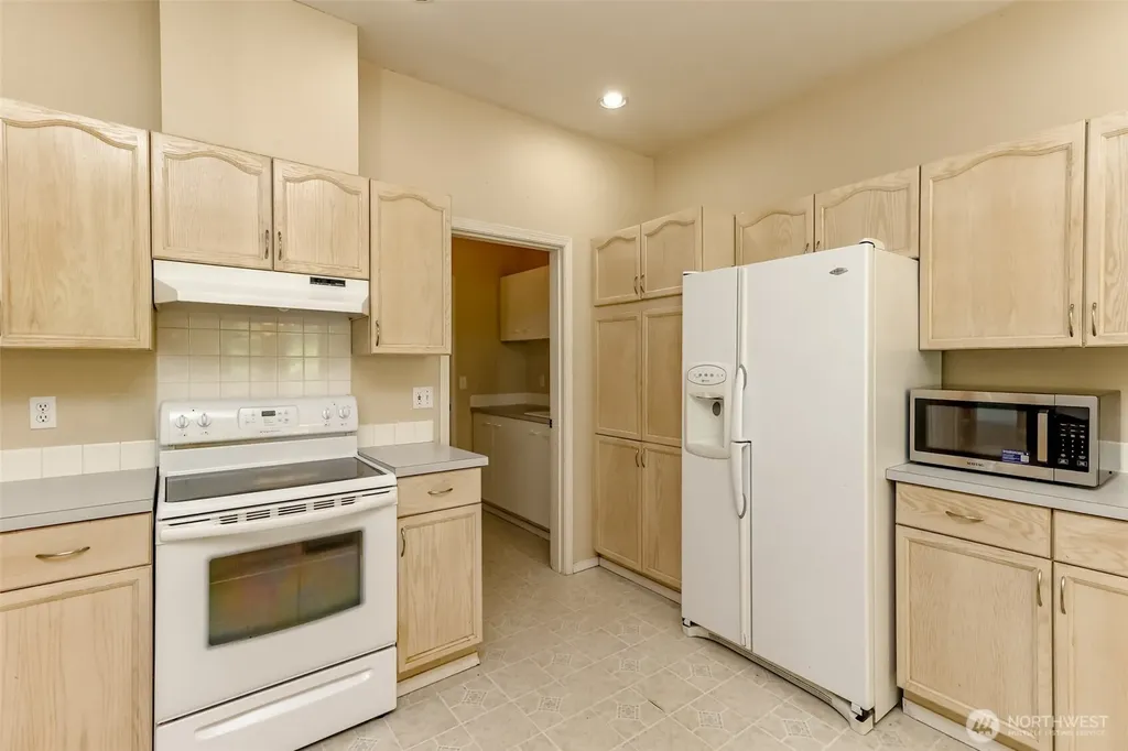 8910 71st Street Ct SW Lakewood WA 98498