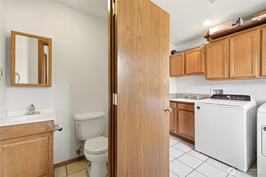 8457 Iron Mountain View Lane Concrete WA 98237