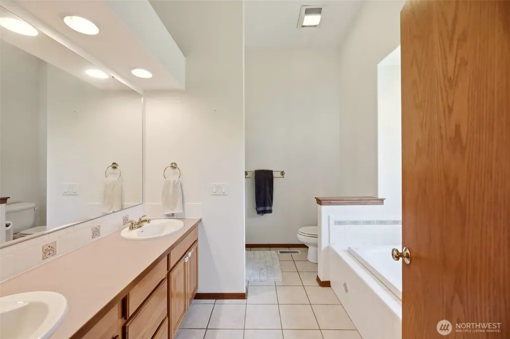 8457 Iron Mountain View Lane Concrete WA 98237