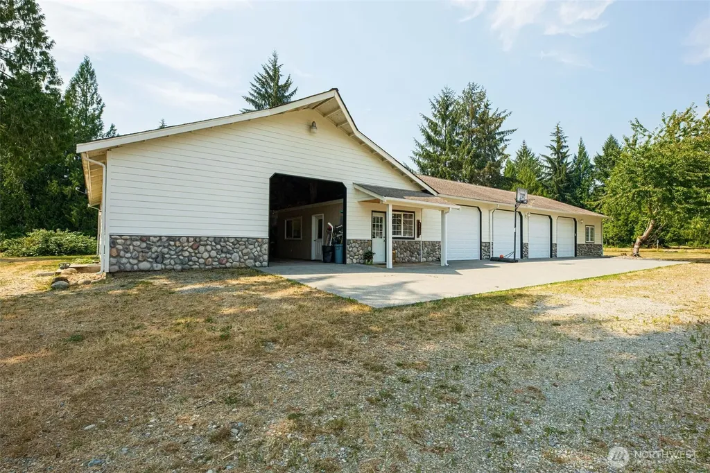 8457 Iron Mountain View Lane Concrete WA 98237