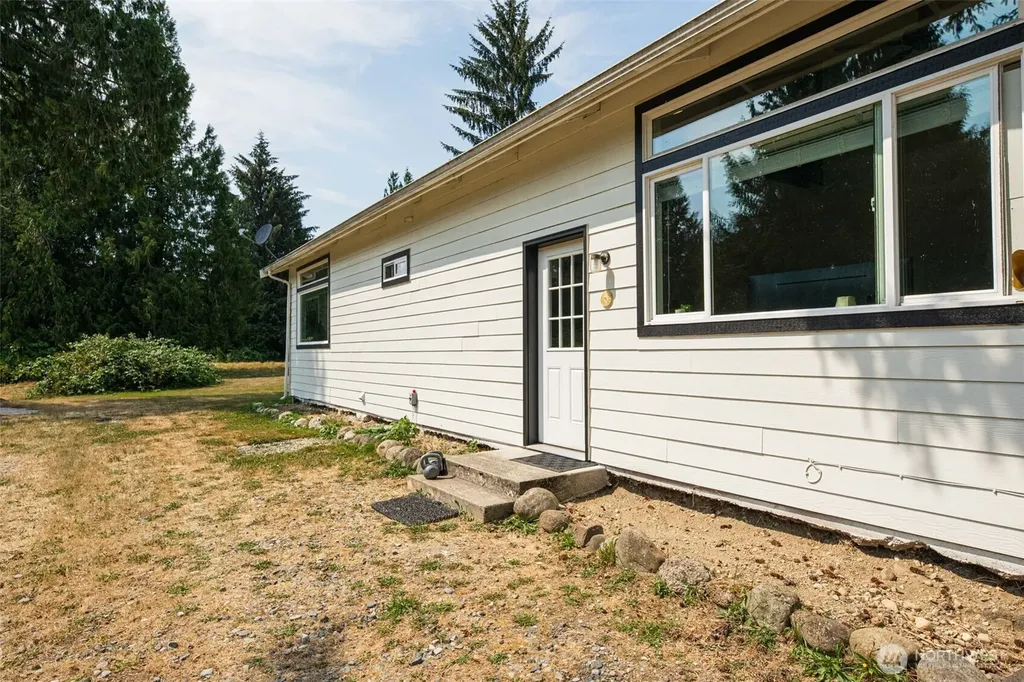 8457 Iron Mountain View Lane Concrete WA 98237
