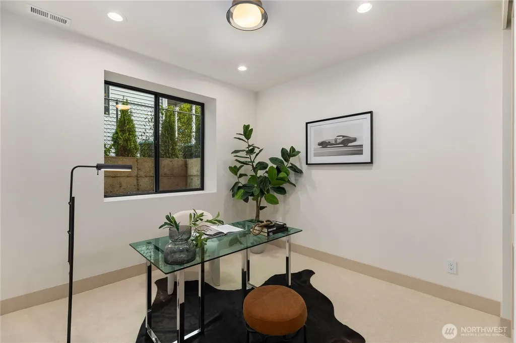 8821 Dibble Avenue NW Seattle WA 98117