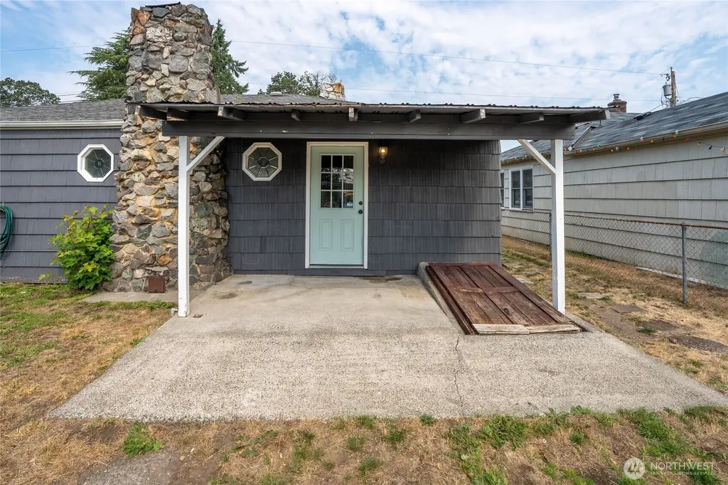 15113 SW Grant Avenue Lakewood WA 98498