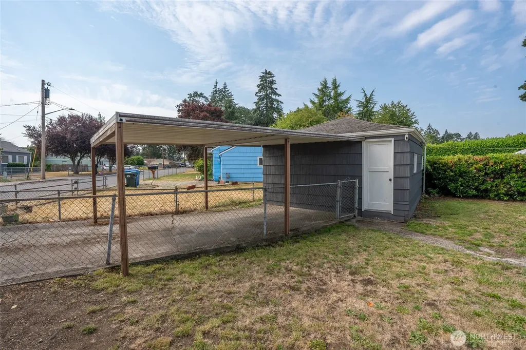 15113 SW Grant Avenue Lakewood WA 98498
