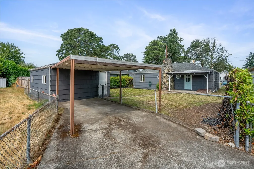 15113 SW Grant Avenue Lakewood WA 98498