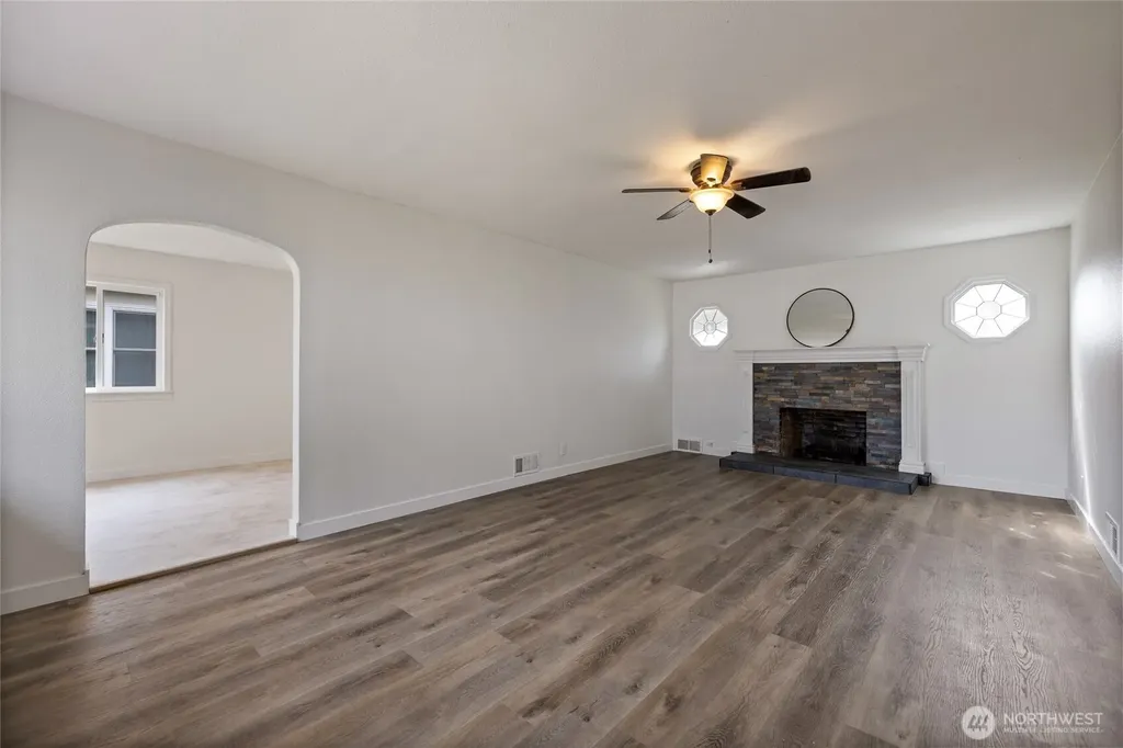 15113 SW Grant Avenue Lakewood WA 98498