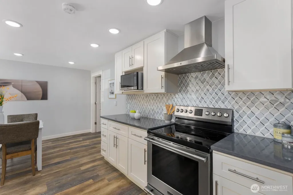 11516 8th Avenue NE Seattle WA 98125