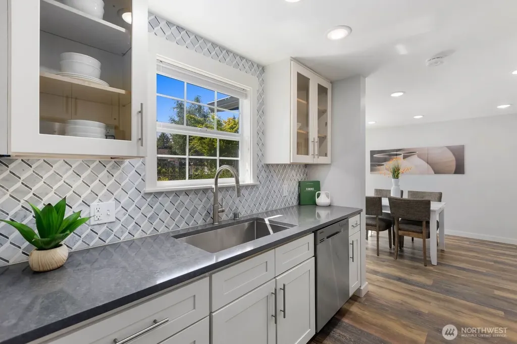 11516 8th Avenue NE Seattle WA 98125