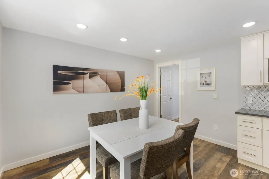 11516 8th Avenue NE Seattle WA 98125