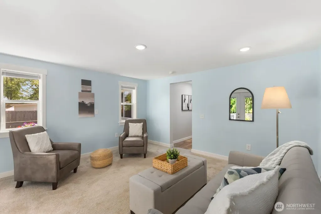 11516 8th Avenue NE Seattle WA 98125