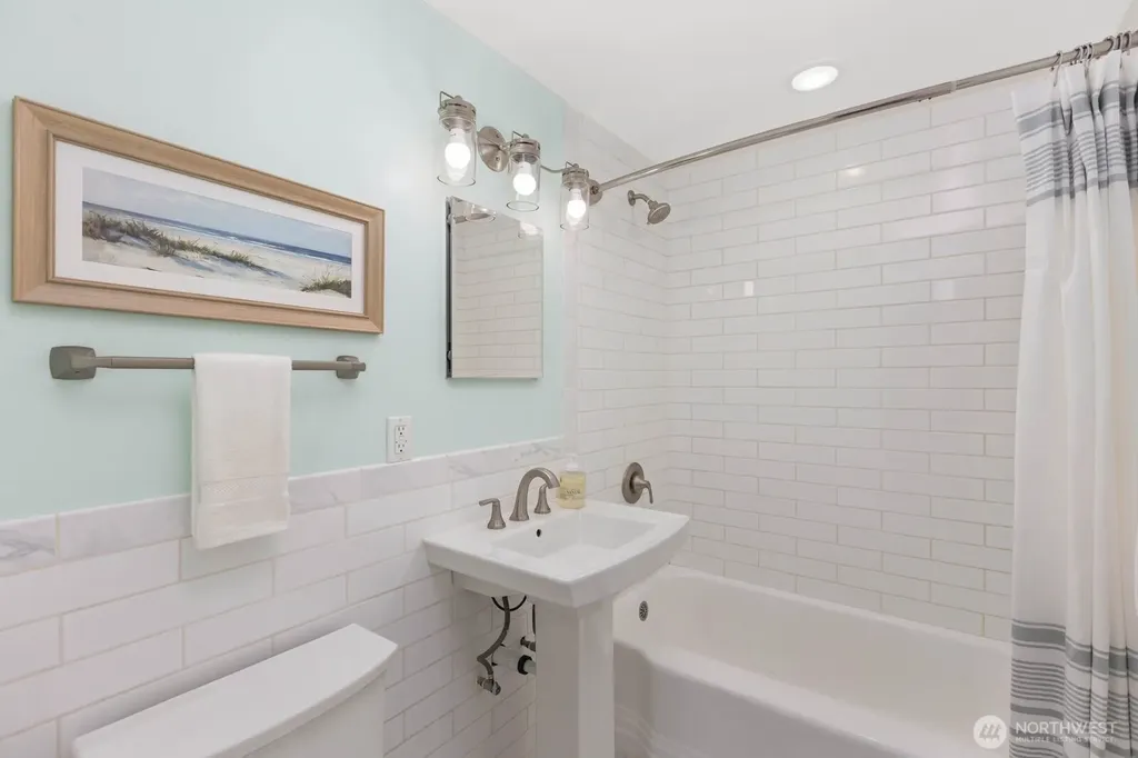 11516 8th Avenue NE Seattle WA 98125
